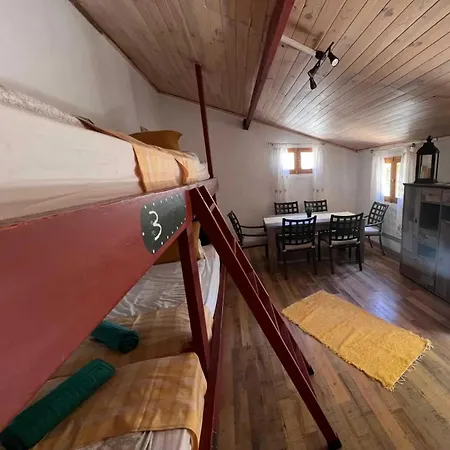 Auberge de jeunesse Mountain Hostel&house La Isa By Rose *