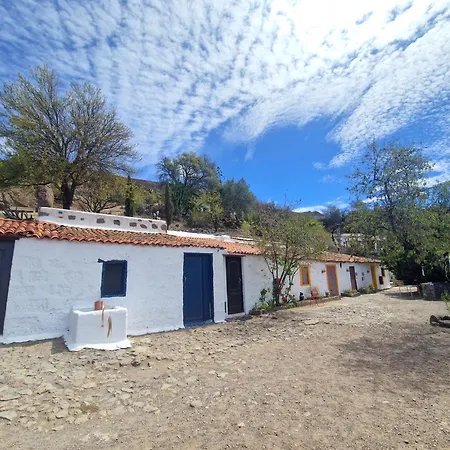 Mountain Hostel&house La Isa By Rose Hostel