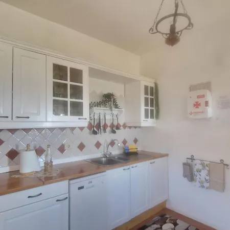 Mountain Hostel&house La Isa By Rose Hostel