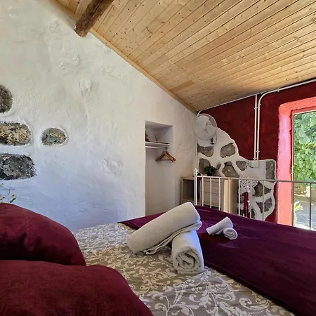 Mountain Hostel&house La Isa By Rose Vandrarhem